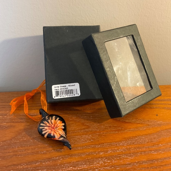 Murano-style Art Glass Floral Orange Jewelry Pendant - Picture 9 of 11
